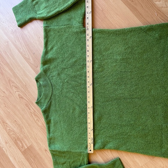 Oversized large sweater dress in light green tone SUPER COZY NEW/NEVER WORN⚡️ - Picture 8 of 10